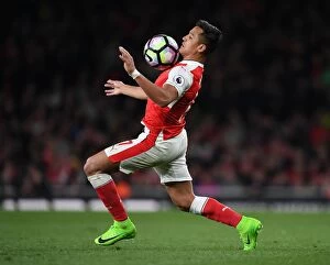 Images Dated 5th April 2017: Alexis Sanchez in Action: Arsenal vs West Ham United, Premier League 2016-17