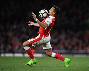 Arsenal V West Ham United 2016-17 Prints: Alexis Sanchez in Action: Arsenal vs West Ham United, Premier League 2016-17