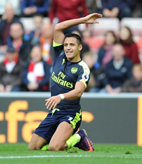 Sunderland V Arsenal 2016-17 Prints: Alexis Sanchez in Action: Arsenal's Star Forward vs. Sunderland (2016-17)