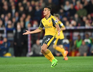 Crystal Palace V Arsenal 2016-17 Prints: Alexis Sanchez in Action: Crystal Palace vs. Arsenal, Premier League 2016-17