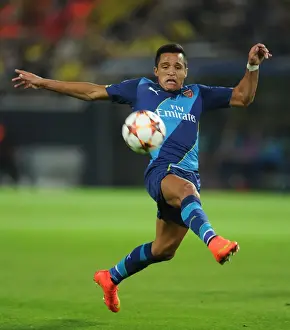 Alexis Sanchez: Arsenal Star in Action against Borussia Dortmund, UEFA Champions League 2014-15