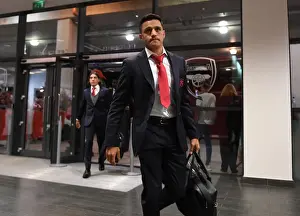 Arsenal V AFC Bournemouth 2017-18 Prints: Alexis Sanchez: Arsenal's Focus Before Arsenal vs AFC Bournemouth (2017-18)