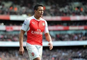Images Dated 17th April 2016: Alexis Sanchez: Arsenal's Premier League Star in Action Against Crystal Palace (2015-16)