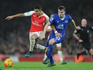 Alexis Sanchez Outsmarts Seamus Coleman: Arsenal vs Everton, 2015