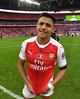 Alexis Sanchez's Emotional FA Cup Final Moment: Arsenal vs. Chelsea (2017)