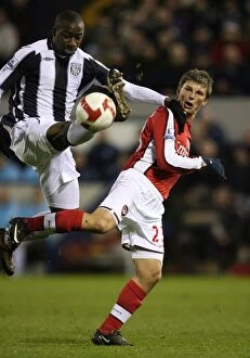 Images Dated 3rd March 2009: Andrey Arshavin (Arsenal) Abdoulaye Meite (West Brom)