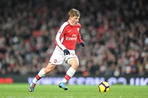 Images Dated 19th December 2009: Andrey Arshavin (Arsenal). Arsenal 3: 0 Hull City, Barclays Premier league