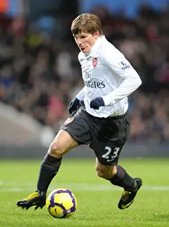 Andrey Arshavin (Arsenal). Aston Villa 0: 0 Arsenal. Barclays Premier League