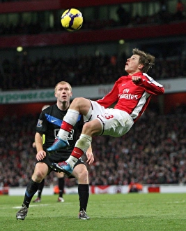 Andrey Arshavin (Arsenal) Paul Scholes (Man Utd). Arsenal 1: 3 Manchester United
