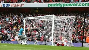 Images Dated 1st August 2009: Andrey Arshavin scores his and Arsenals 2nd goal