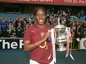 Images Dated 2nd May 2006: Anita Asante (Arsenal) with the FA Cup Trophy