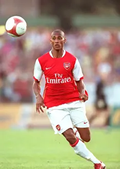 Armand Traore in Action: Arsenal's Pre-Season Triumph over SV Mattersburg (2006)