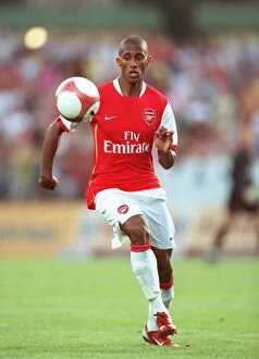 Traore Armand Collection: Armand Traore in Action: Arsenal's Victory Over SV Mattersburg (2006)
