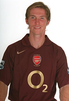 Arsenal 1st Team Photocall. Arsenal Stadium, Highbury, London, 4/8/05
