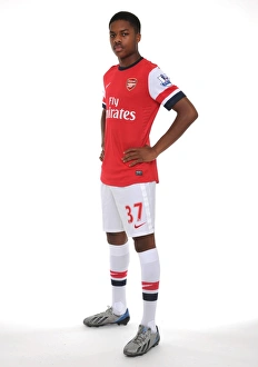 Arsenal 2013-14 Squad Photocall: New Season, New Challenges