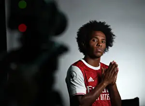 Arsenal 2020-21: Spotlight on Willian - First Team Photocall