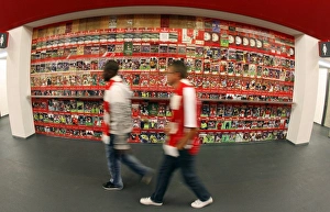 Arsenal v Portsmouth 2009-10 Collection: (Arsenal). Arsenal 4: 1 Portsmouth