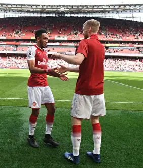 Arsenal: Aubameyang and Mertesacker Celebrate Victory Over West Ham United