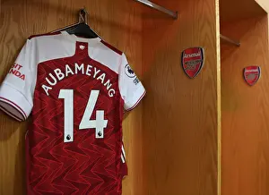 Arsenal V Leeds United 2020-21 Prints: Arsenal: Aubameyang's Pre-Match Focus before Arsenal vs Leeds United (2020-21)