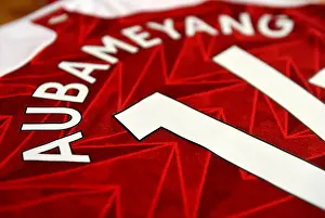 Arsenal V Leeds United 2020-21 Prints: Arsenal: Aubameyang's Pre-Match Focus Against Leeds United (Premier League 2020-21)