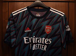 Arsenal Away Gear Prepared: Brentford vs Arsenal, 2021-22 Premier League