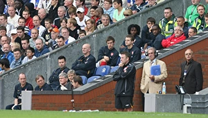 Blackburn Rovers v Arsenal 2008-9 Collection: The Arsenal bench