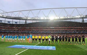 The Arsenal and Besiktas teams line up before the match. Arsenal 1:0 Besiktas. UEFA The Arsenal and Besiktas teams line up before the match. Arsenal 1:0 Besiktas. UEFA