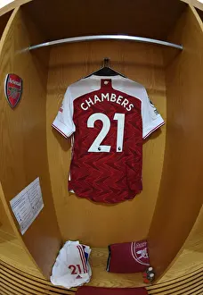 Empty Arsenal: Calum Chambers Silent Hangar Amid Arsenal vs. Liverpool Clash (2021)