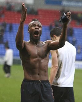 Bolton Wanderers v Arsenal 2007-8 Gallery: Arsenal captain William Gallas celebrates after the match