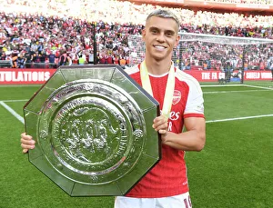 Arsenal Celebrate Community Shield Victory Over Manchester City