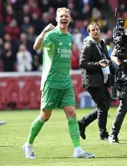 Arsenal Celebrate Derby Win Against Manchester United in the Premier League