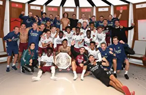 Arsenal Celebrate FA Community Shield Victory over Liverpool