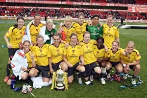 Images Dated 8th May 2007: Arsenal Celebrate with the FA Cup Trophy