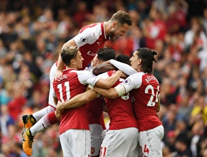 Arsenal Celebrate First Goal: Ozil, Mustafi, Kolasinac, Bellerin, Lacazette vs AFC Bournemouth (2017-18)