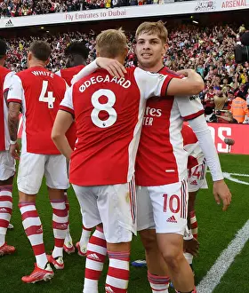 Arsenal Celebrate Third Goal Against Tottenham in 2021-22 Premier League Clash