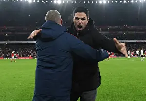 Arsenal Celebrate Hard-Fought Victory Over Manchester United in Premier League Clash