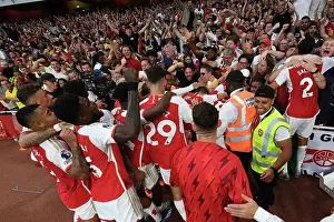 Arsenal Celebrate Martinelli's Goal: Arsenal FC vs Manchester City, 2023-24 Premier League