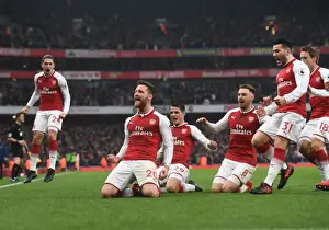 Arsenal Celebrate Mustafi's Goal Against Tottenham (2017-18)