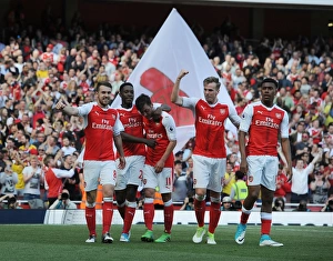 Arsenal Celebrate: Ramsey, Ozil, Welbeck, Holding, Iwobi