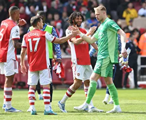 Arsenal Celebrate Victory: Ramsdale, Elneny, and Cedric Reunite After Arsenal vs Manchester United Win (2021-22)