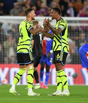 Arsenal Celebrate Win Against Crystal Palace in 2023-24 Premier League