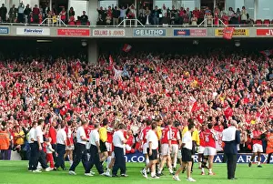 Arsenal Celebrate Winning the FA Premiership: Arsenal 4-3 Everton (2002)