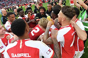 Arsenal V Manchester City - Community Shield 2023-24 Prints: Arsenal Celebrates Community Shield Victory Over Manchester City (2023-24)