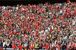 Arsenal Celebrates Community Shield Win over Chelsea (2015)