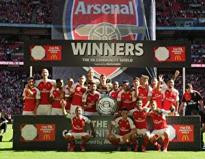 Arsenal V Chelsea - Community Shield 2015-16 Prints: Arsenal Celebrates FA Community Shield Victory over Chelsea (2015)