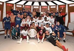 Arsenal Celebrates FA Community Shield Win Against Liverpool