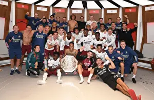 Arsenal Celebrates FA Community Shield Win Against Liverpool