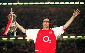 Arsenal Celebrates FA Cup Victory: Arsenal 1-0 Southampton (The Millennium Stadium, 2003)