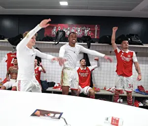 Arsenal Celebrates Hard-Fought Victory Over Tottenham in Premier League Clash