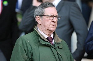 Liverpool v Arsenal 2007-8 Collection: Arsenal chairman Peter Hill-Wood